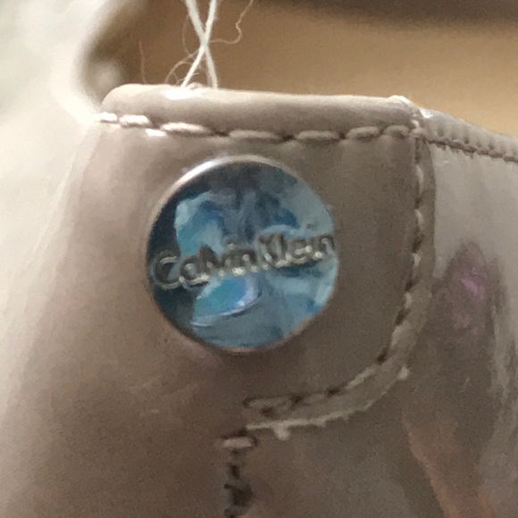 CalvinKlein - Picture 4 of 5